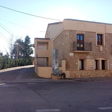 דירות Torre del Compte The Almond Tree מראה חיצוני תמונה